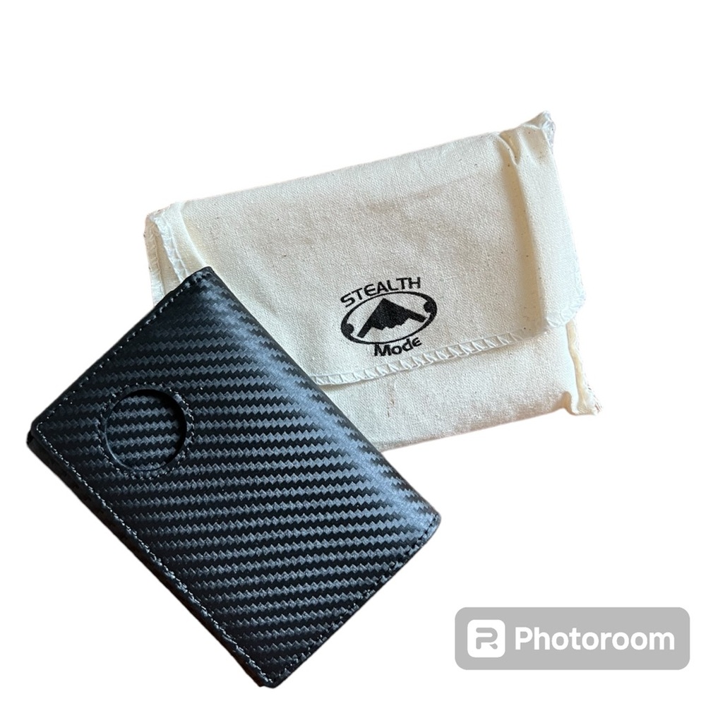 ◾️STEALTH MODE: New, carbon fiber leather trifold ID blocking wallet, never used